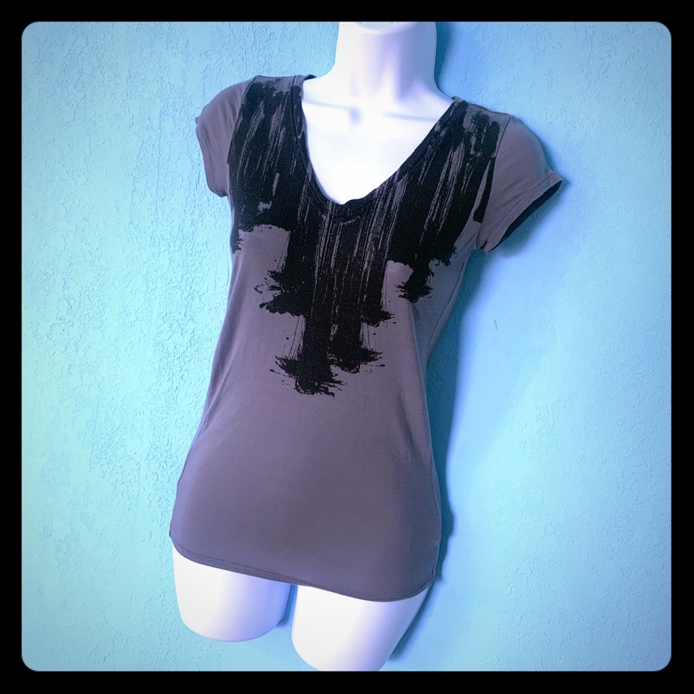 Kenneth Cole Tee